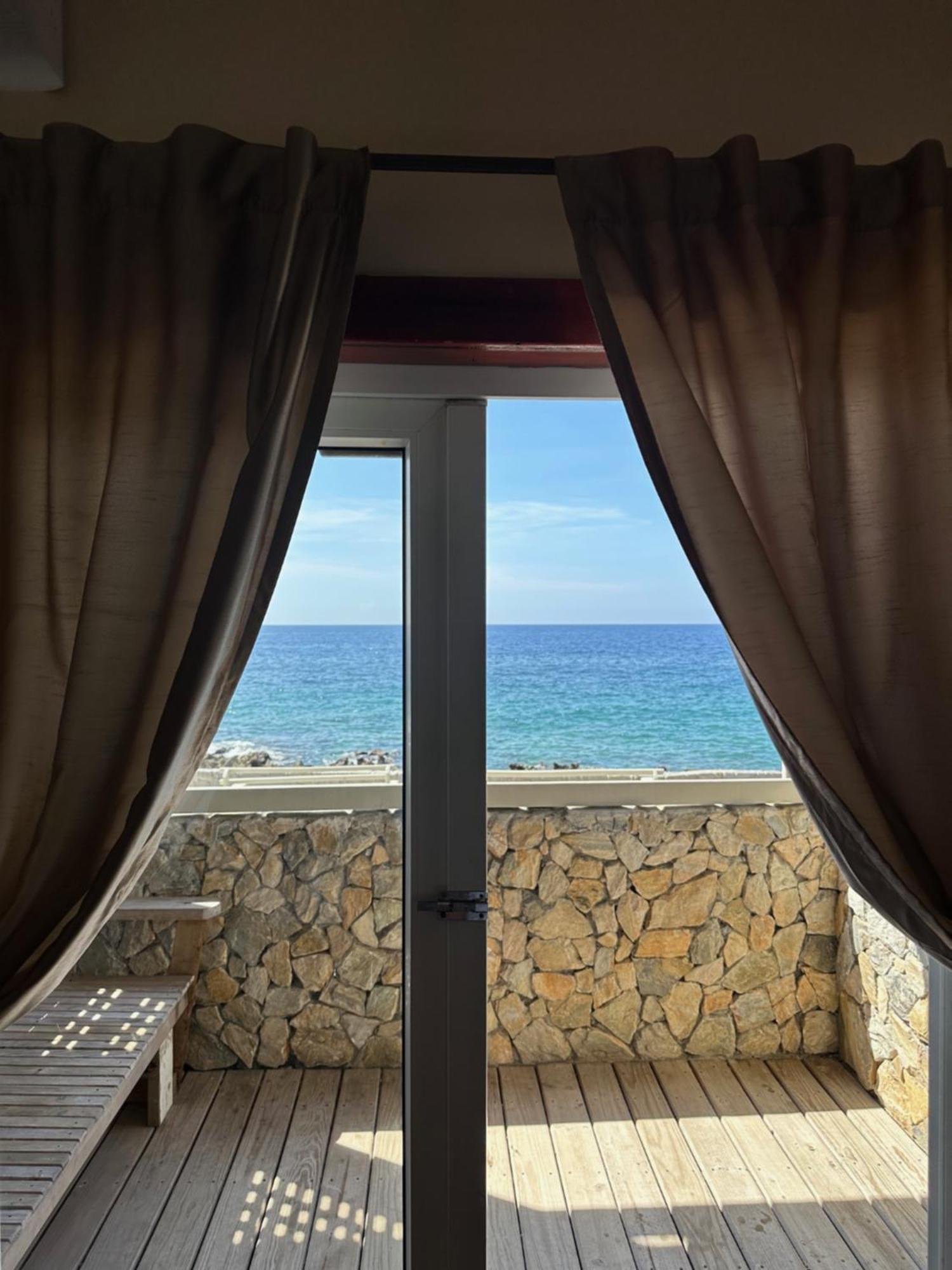 Lands End Hotel West End Bagian luar foto