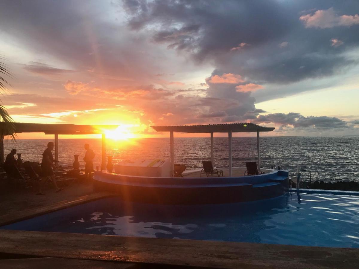 Lands End Hotel West End Bagian luar foto